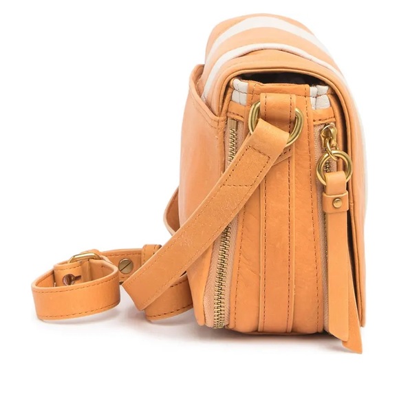 🔥NWT!🔥Maple Flap Crossbody by American Leather Company - Picture 5 of 11